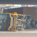 ਜਲੰਧਰ ‘ਚ ਸਿਟੀ ਇੰਸਟੀਚਿਊਟ ਦੀ ਬੱਸ ਤੇ ਕੰਟੇਨਰ ਦੀ ਟੱਕਰ, ਬੱਸ ਪਲਟੀ – ਵਿਦਿਆਰਥੀ ਸੁਰੱਖਿਅਤ